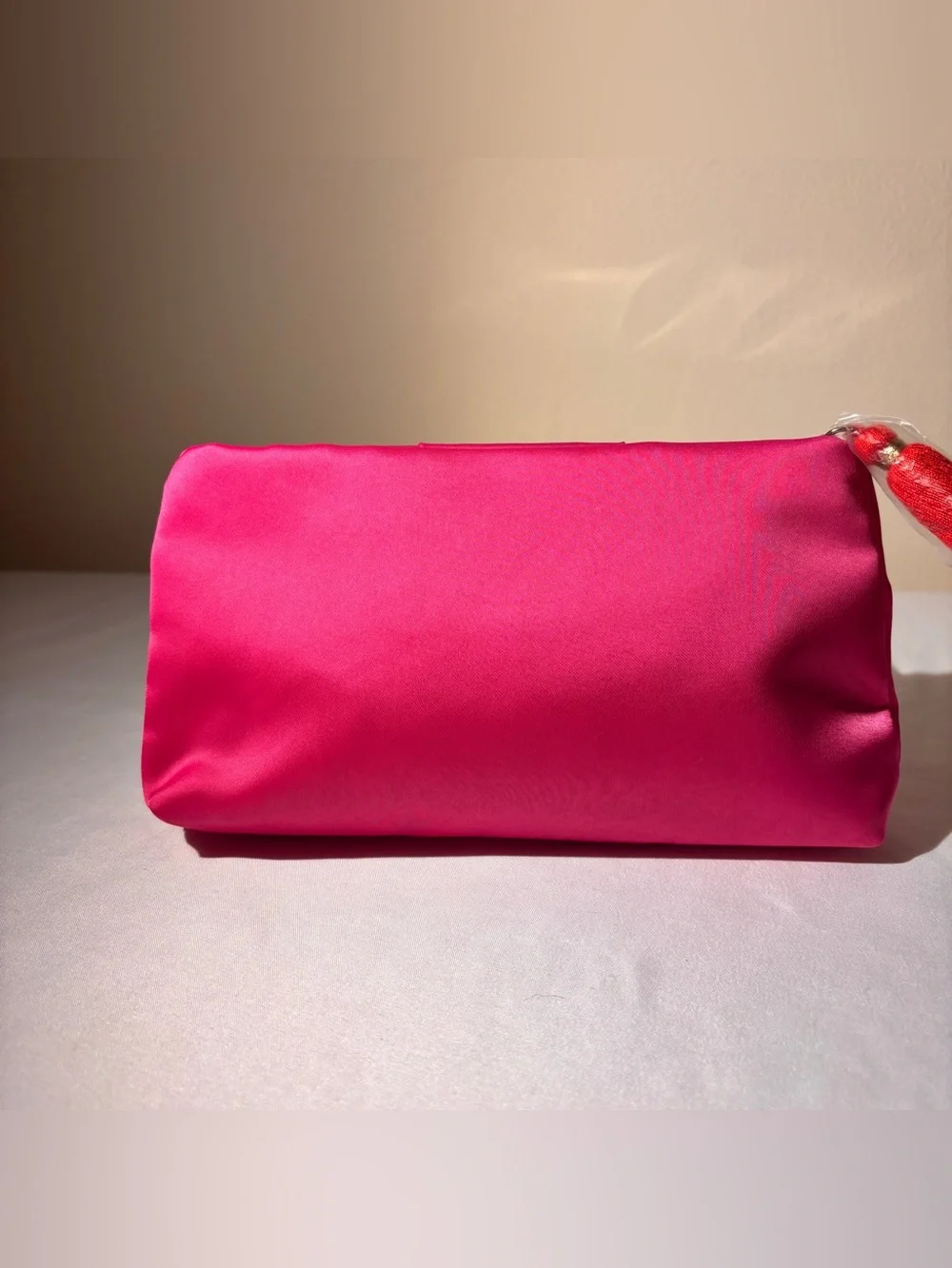 Estee Lauder Hot Pink Satin Pleated Cosmetic Pouch / Makeup Bag - NWT
